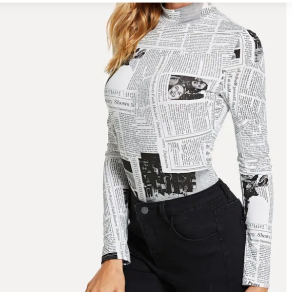 💲BOGO💲News print stand collar tee size L💕🦄 - Picture 3 of 6